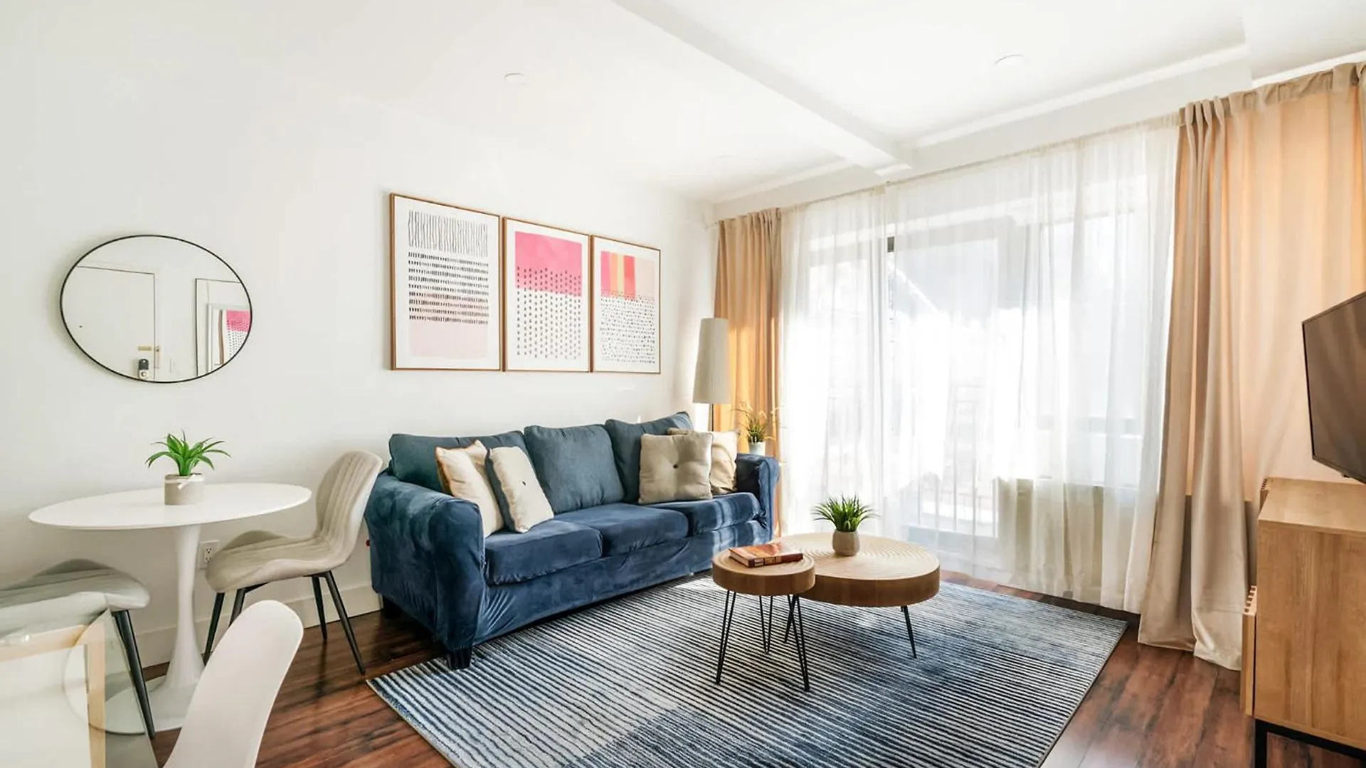 809-4A 1Br With W&D Columbus Circle Apartment New York